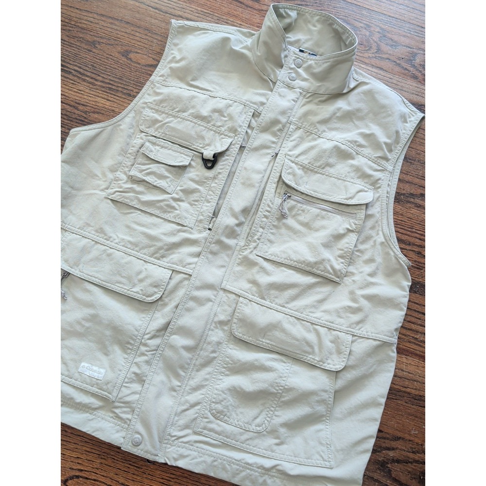 Columbia Fishing Vest Mens XXL Beige GRT Omni Dry Utility Hiking Multi Pockets